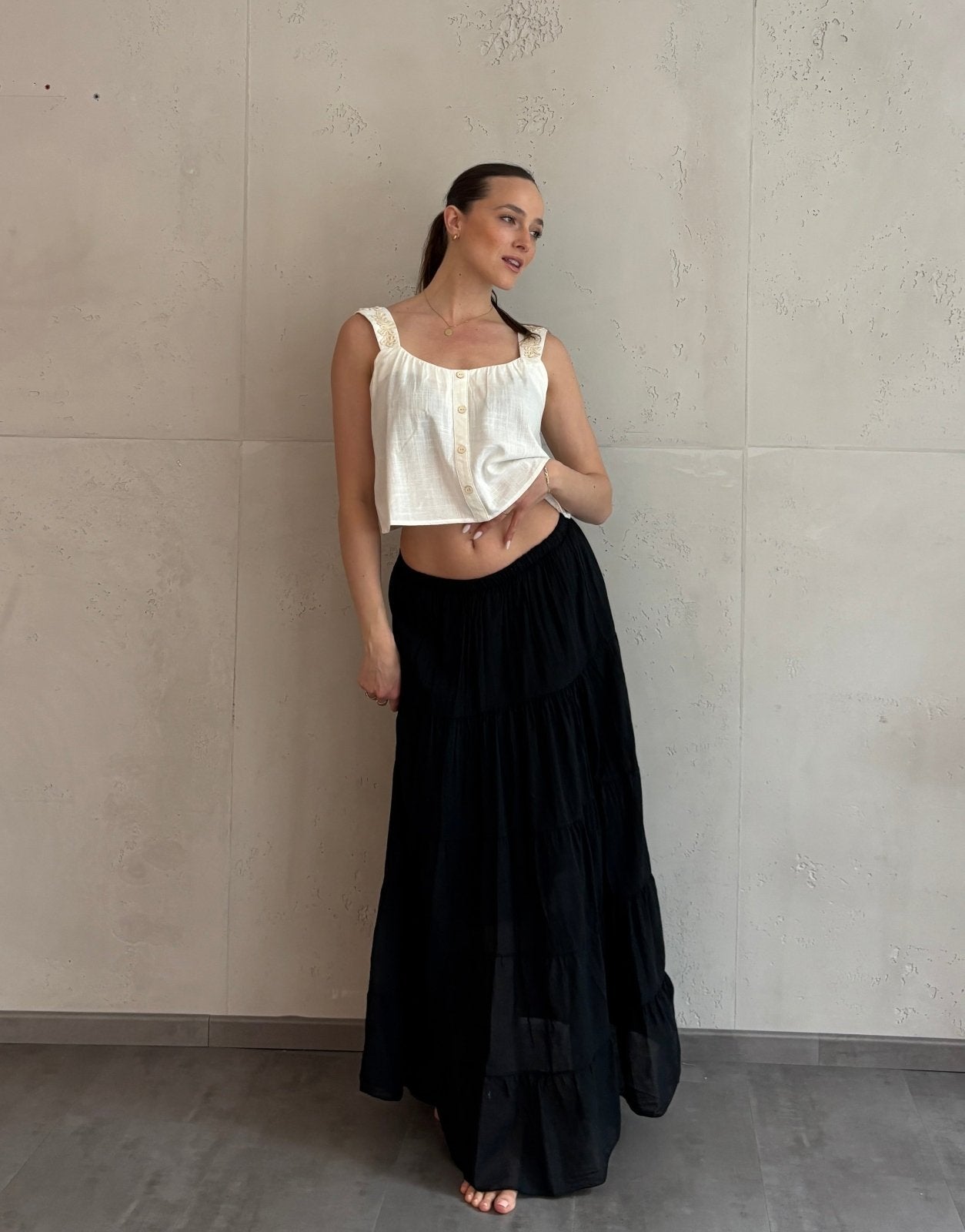 Falda maxi de algodón: mi prenda favorita para el verano con diseño escalonado