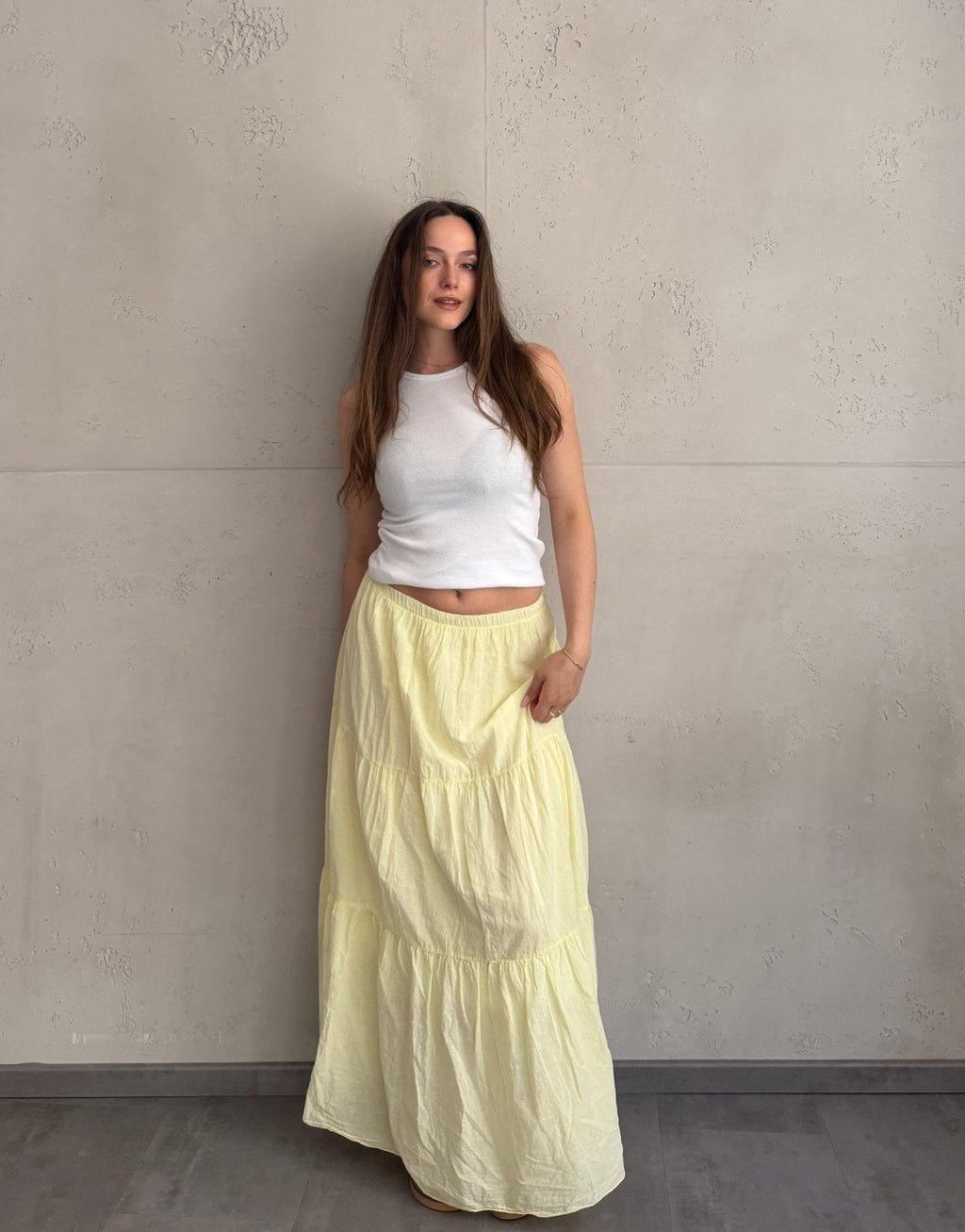 Falda maxi de algodón: mi prenda favorita para el verano con diseño escalonado