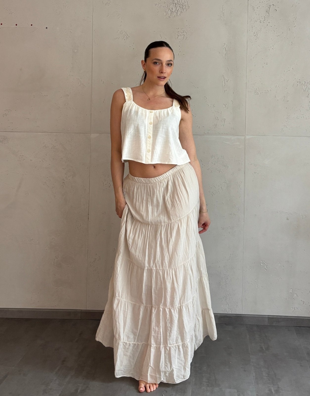 Falda maxi de algodón: mi prenda favorita para el verano con diseño escalonado